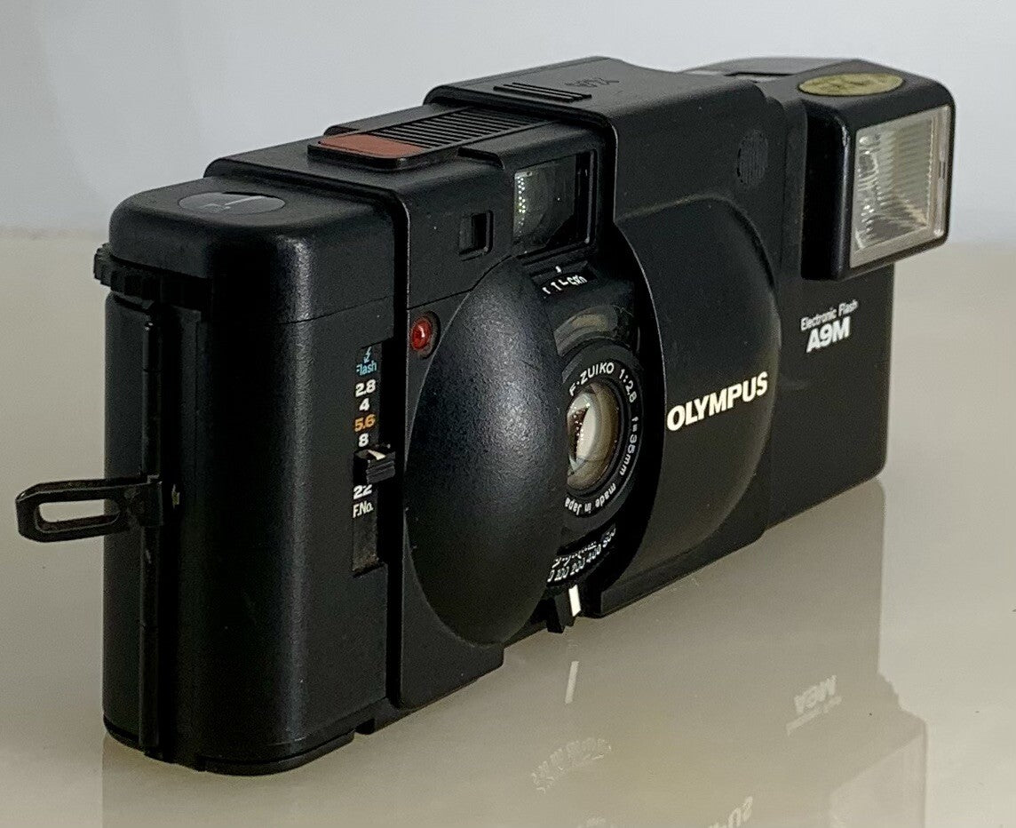 TESTED RARE Olympus XA 35mm Compact Rangefinder Film Camera A9MELECTRIC FLASH2