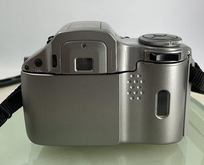 OLYMPUS IS 300 POINT AND SHOOT FILM CAMERA SILVER+BAG 28-110 LENS TESTED - 4165