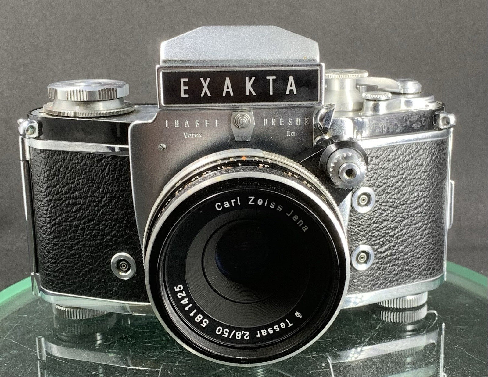 IHAGEE Exakta Varex DRESDE IIa Tessar f=2.8/50mm + Case (NEED SERVICE) #1411