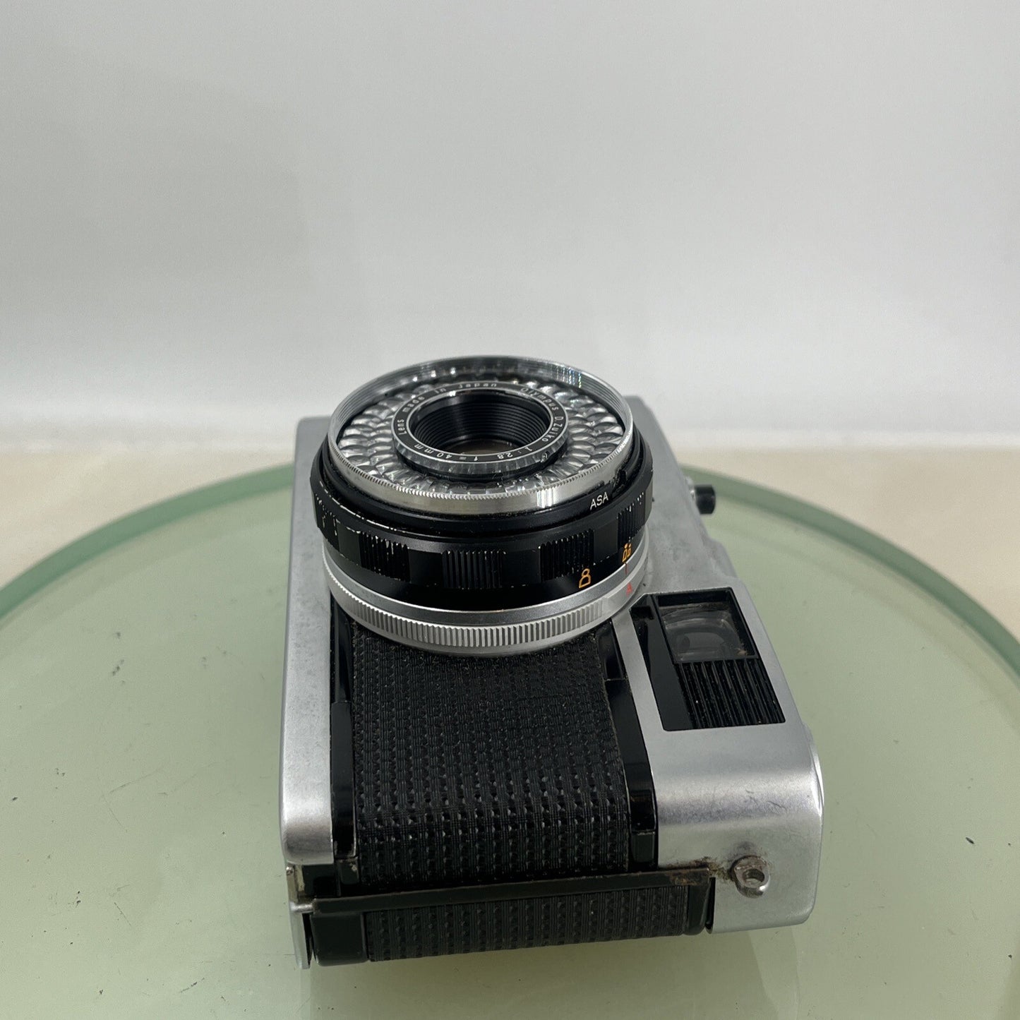 Olympus Trip 35 35mm Viewfinder Camera, with Olympus 40mm f/2.8 Lens TESTED #8907