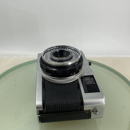 Olympus Trip 35 35mm Viewfinder Camera, with Olympus 40mm f/2.8 Lens TESTED #8907