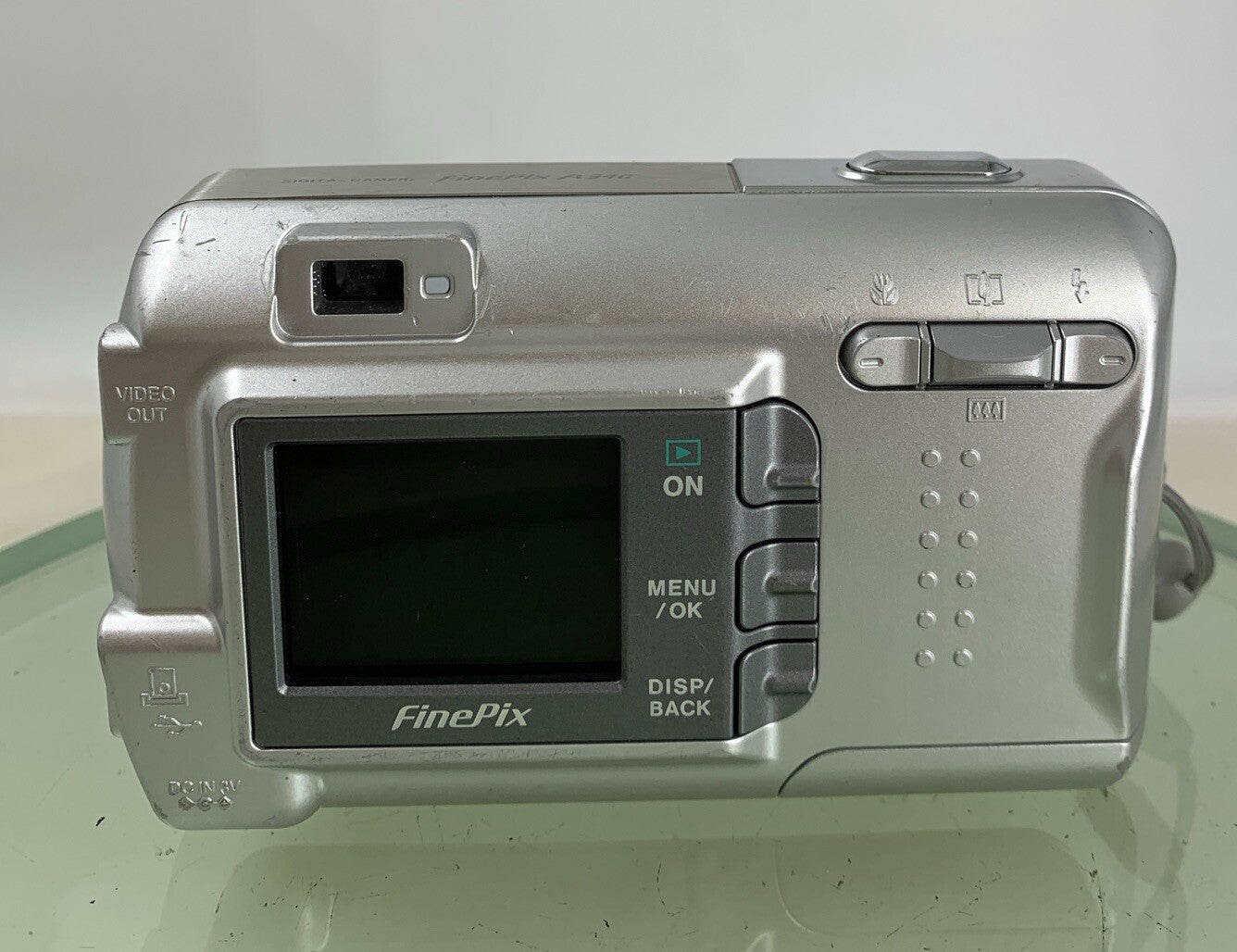 Fujifilm FinePix A340 4.0MP Compact Digital Camera Silver NO CARD TESTED - 5445