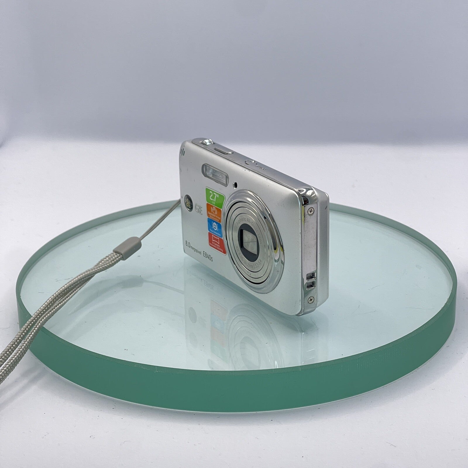 GE E840S DIGITAL CAMERA 8.0 MP 2.7" LCD - Silver, Tested, Charger #6962