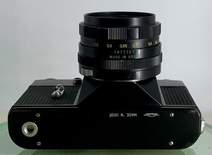 Very Rare ZENIT E POINT AND SHOOT FILM CAMERA+HELIOS-44M LENS+BLACK+TESTED-3378