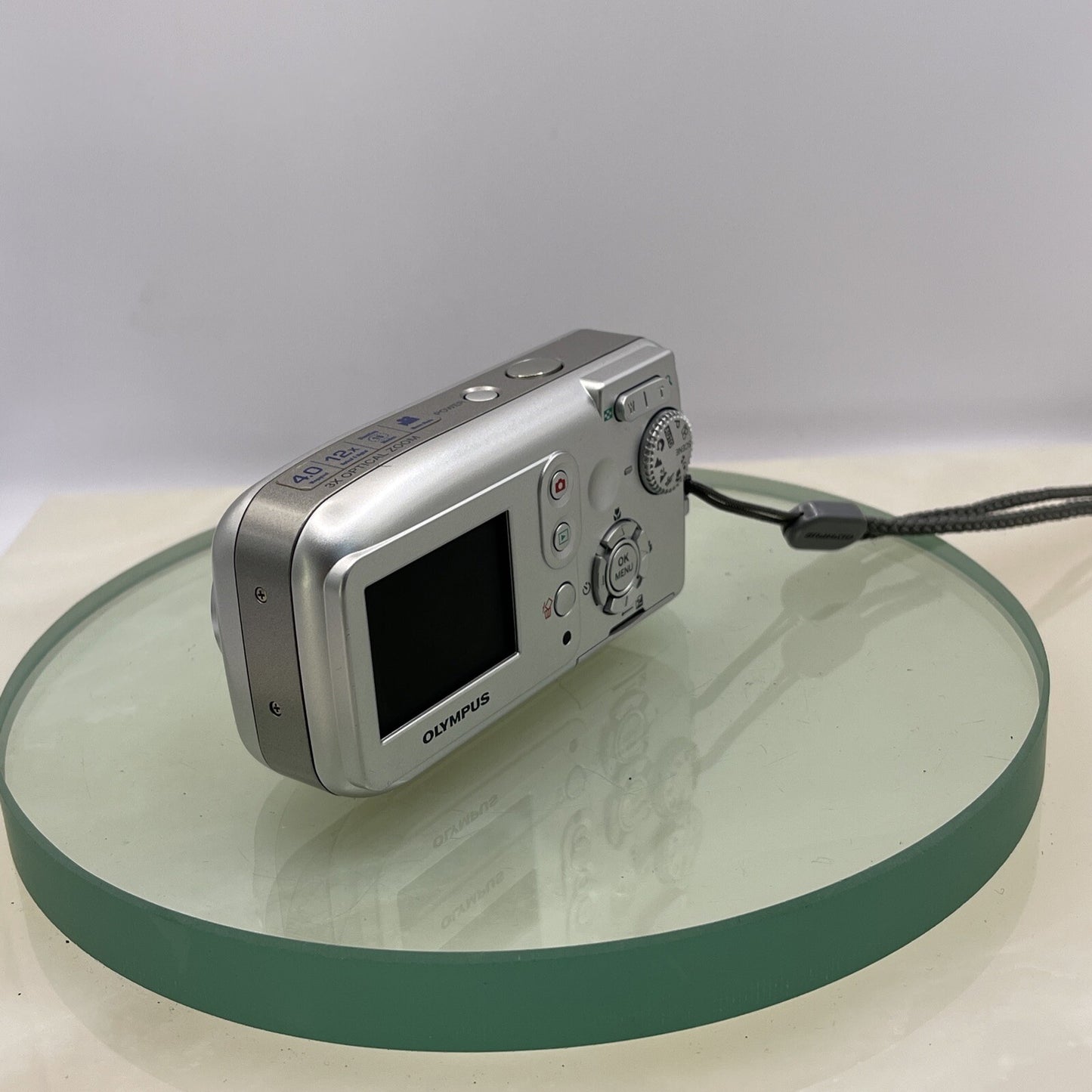 Olympus Camedia D-545 Zoom 4.0MP Compact Digital Camera Silver Fully Working#3024