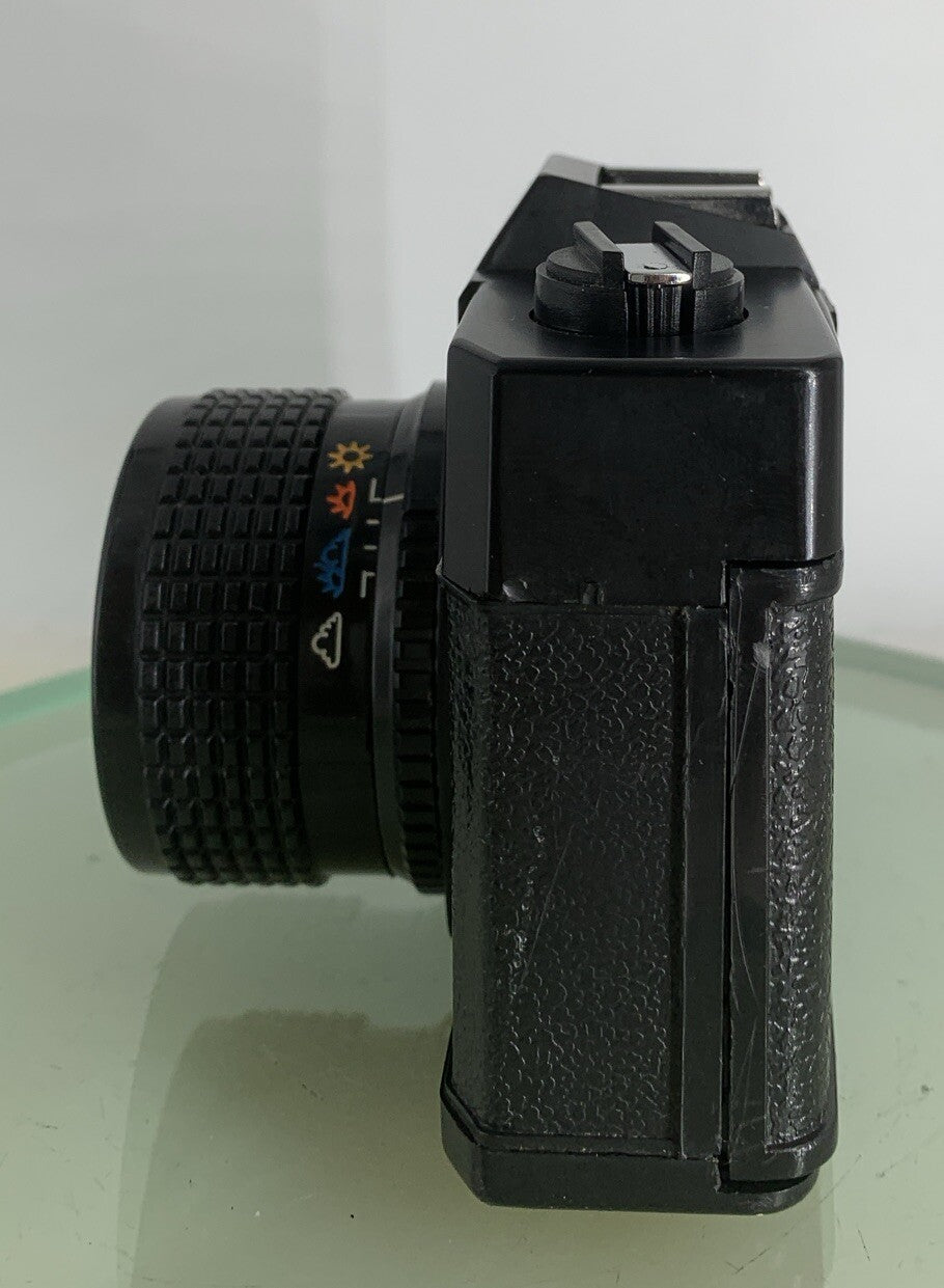 SUPER 35 POINT AND SHOOT FILM CAMERA BLACK VINTAGE GOOD CONDITION TESTED - 7303
