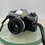 BOXED Olympus OM10 35mm SLR Film Camera with 50mm Lens + Leather Case+T20 FLASH+4
