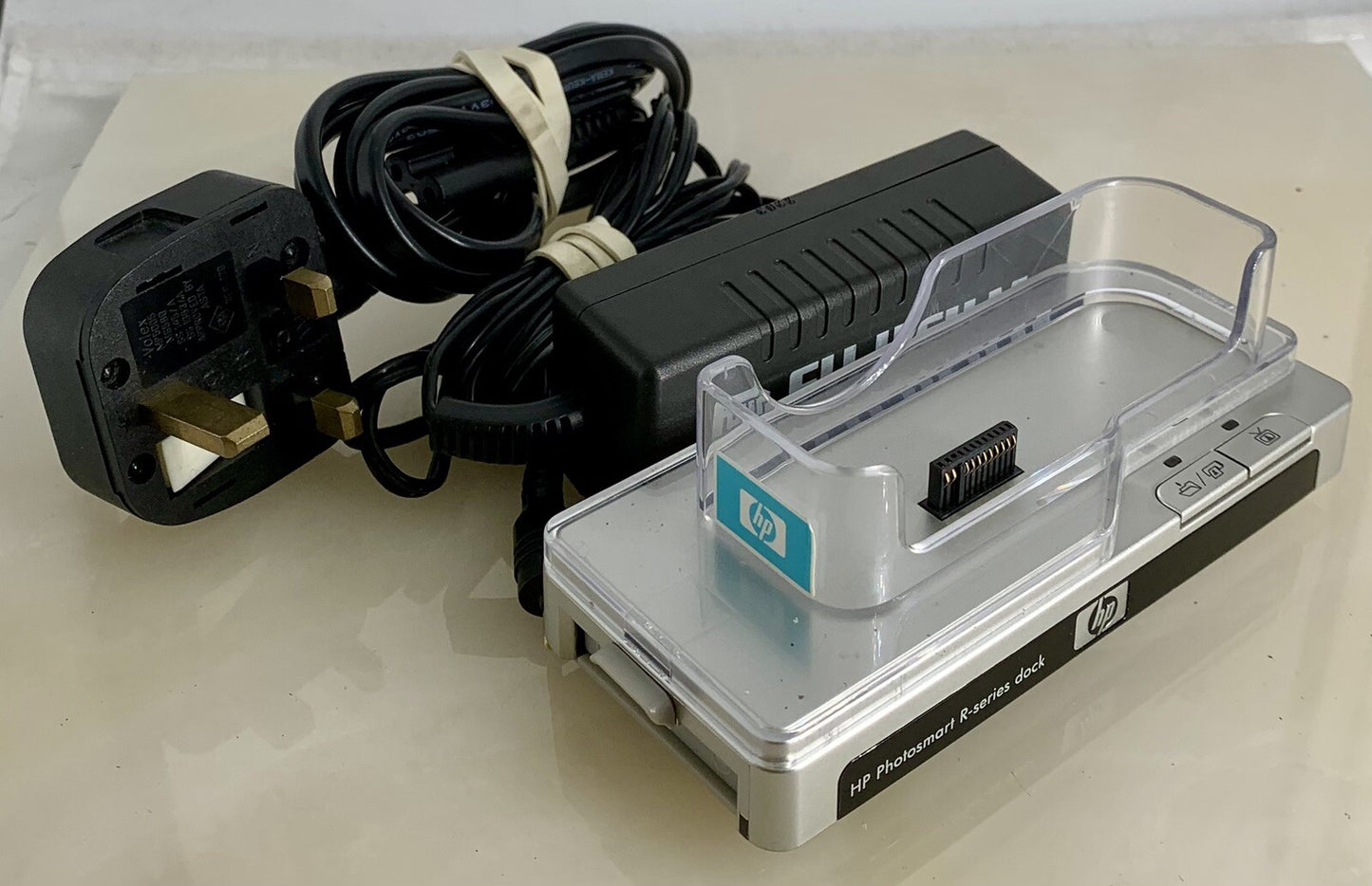 HP PHOTOSMART R-SERIES DOCK CHARGER FOR HP R507 + GOOD CONDITION - 7840