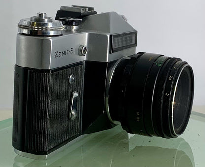 Very Rare ZENIT E POINT AND SHOOT FILM CAMERA+HELIOS-44-2 LENS+SILVER+TESTED-1562