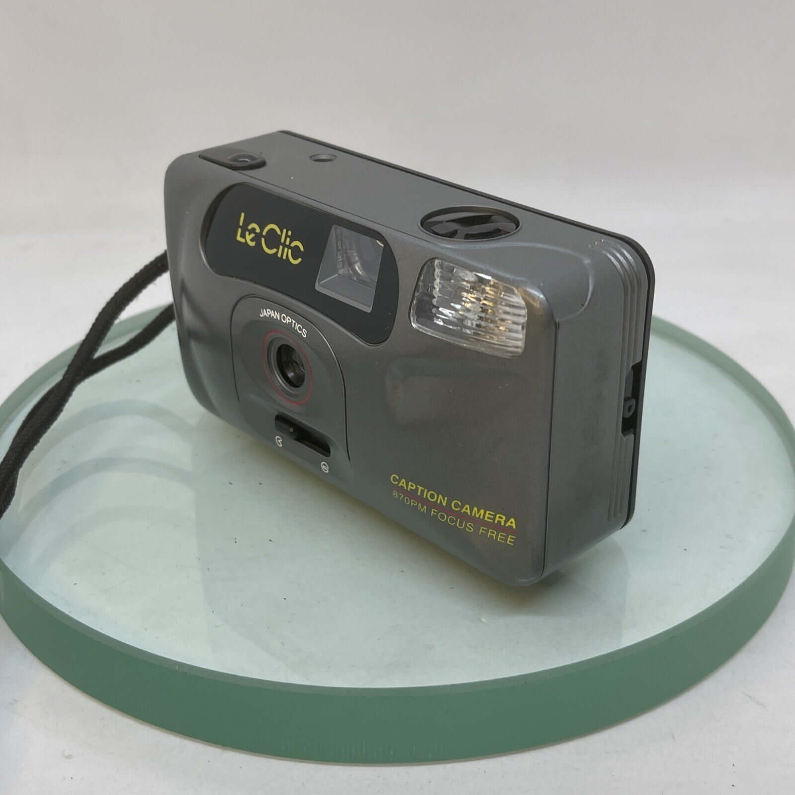 Le Clic Focus Free 870 35mm Point And Shoot Film Camera W/ Flash Lomo! #5242