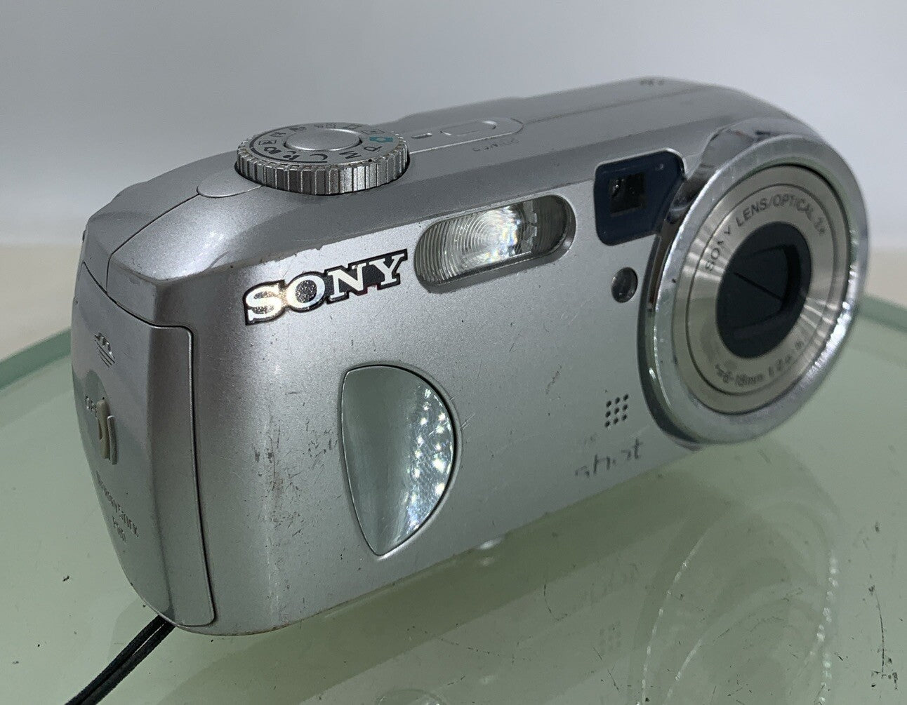 Sony Cybershot DSC-P12 5.0MP COMPACT DIGITAL CAMERA NO CARD SILVER TESTED - 1500