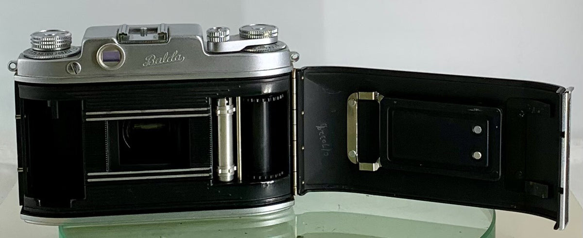 Vintage Balda Super Camera  - Baldanar 1:3.5/50 Lens PRONTOR SVS + Case - 3519
