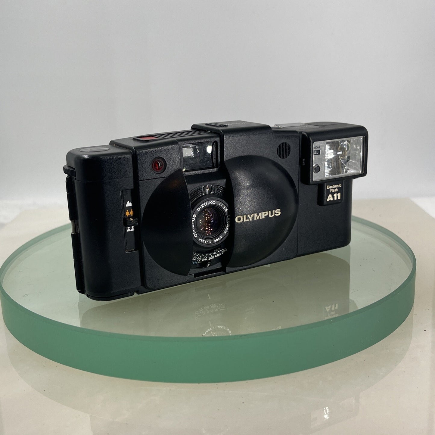 OLYMPUS XA2 Electronic Flash A11 D.ZUIKO 35mm f3.5 TESTED  POINT & SHOOT CAMERA1