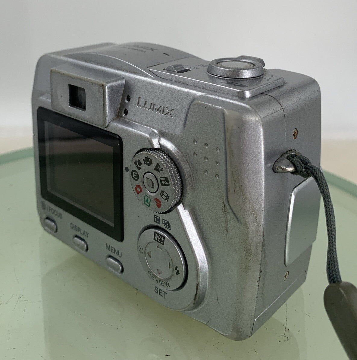Panasonic LUMIX DMC-LC80 5.0MP COMPACT  DIGITAL CAMERA NO CARD TESTED - 3416