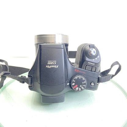 FujiFilm FinePix S5800 8MP 10x Optical Zoom SLR Digital Bridge Camera, cased#9144