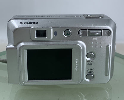 Fujifilm FinePix Digital Camera A500 5.1MP SILVER NOCARD NO CHARGER TESTED - 5755