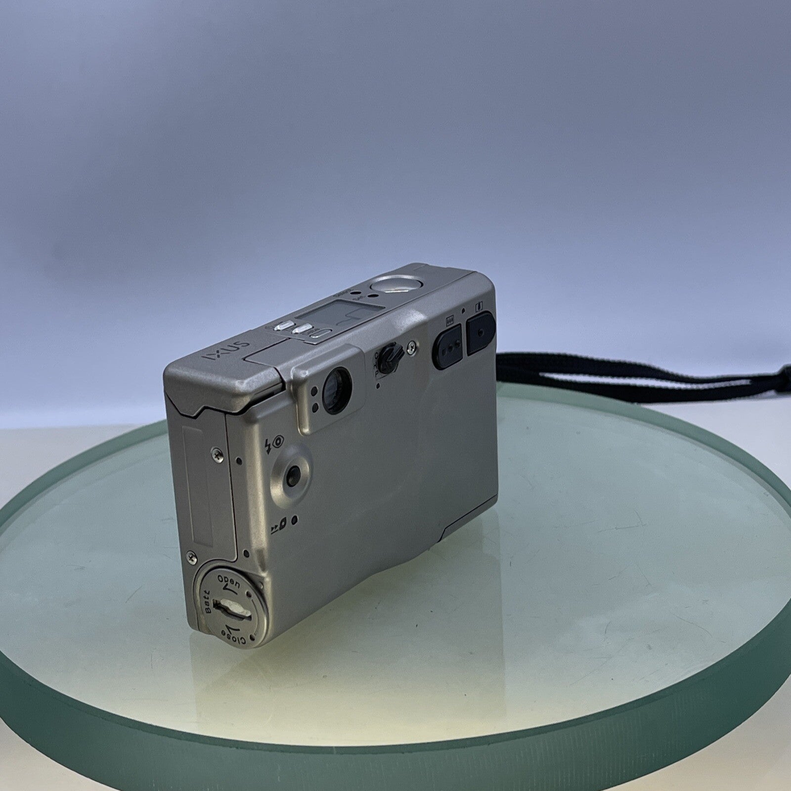 Canon IXUS Compact Digital Camera Silver Cased Instructions TESTED++ VGC#5944