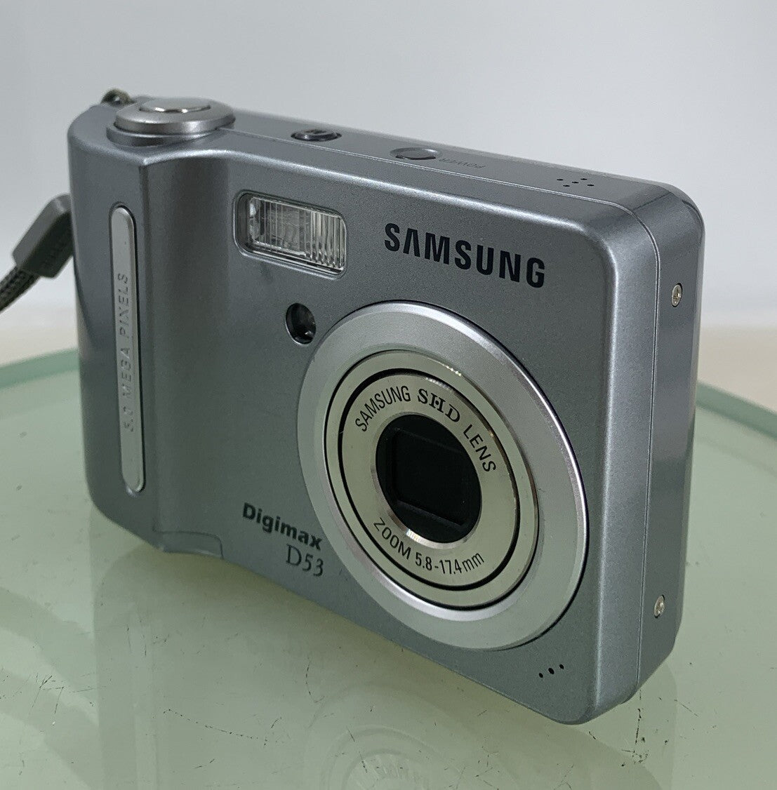 Samsung Digital Camera Digimax D53 5.0MP SILVER NO CARD NO CHARGER TESTED - 5782