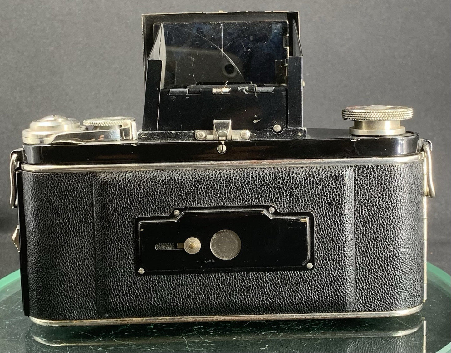 Ihagee Exakta B Type 2.2 Black Moon Sun Logo Camera Zeiss Tessar 3.5/7.5cm#1404