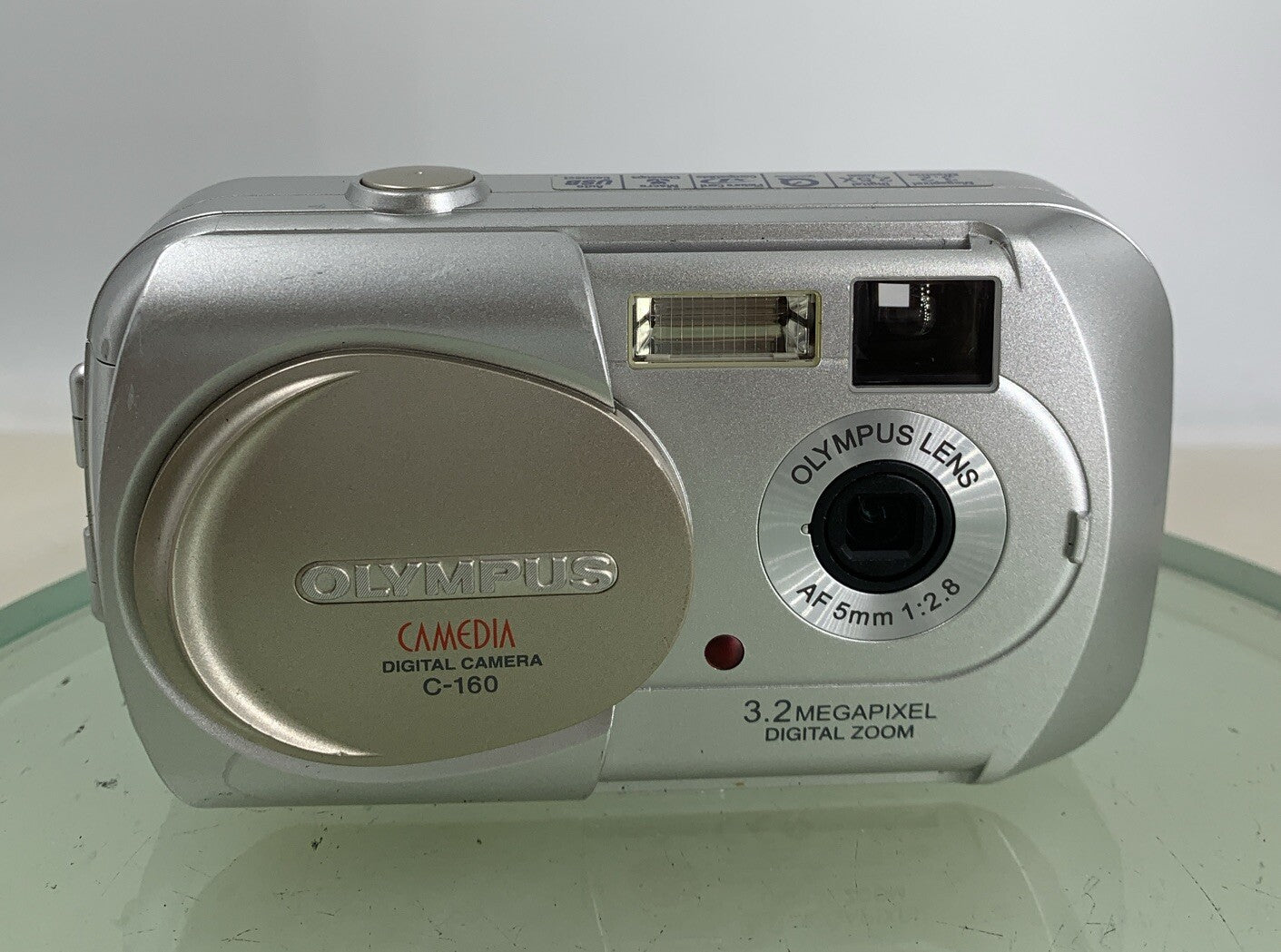 Olympus Camedia C-160 Digital Camera SILVER NO CHARGER NO CARD TESTED - 5361