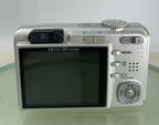 TRAVELER DC-8300 DIGITAL STILL CAMERA SILVER WITH CHARGER +COVER TESTED - 3225
