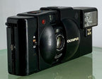 OLYMPUS XA2 Electronic Flash A11 D.ZUIKO 35mm f3.5 POINT & SHOOT CAMERA Case#3262