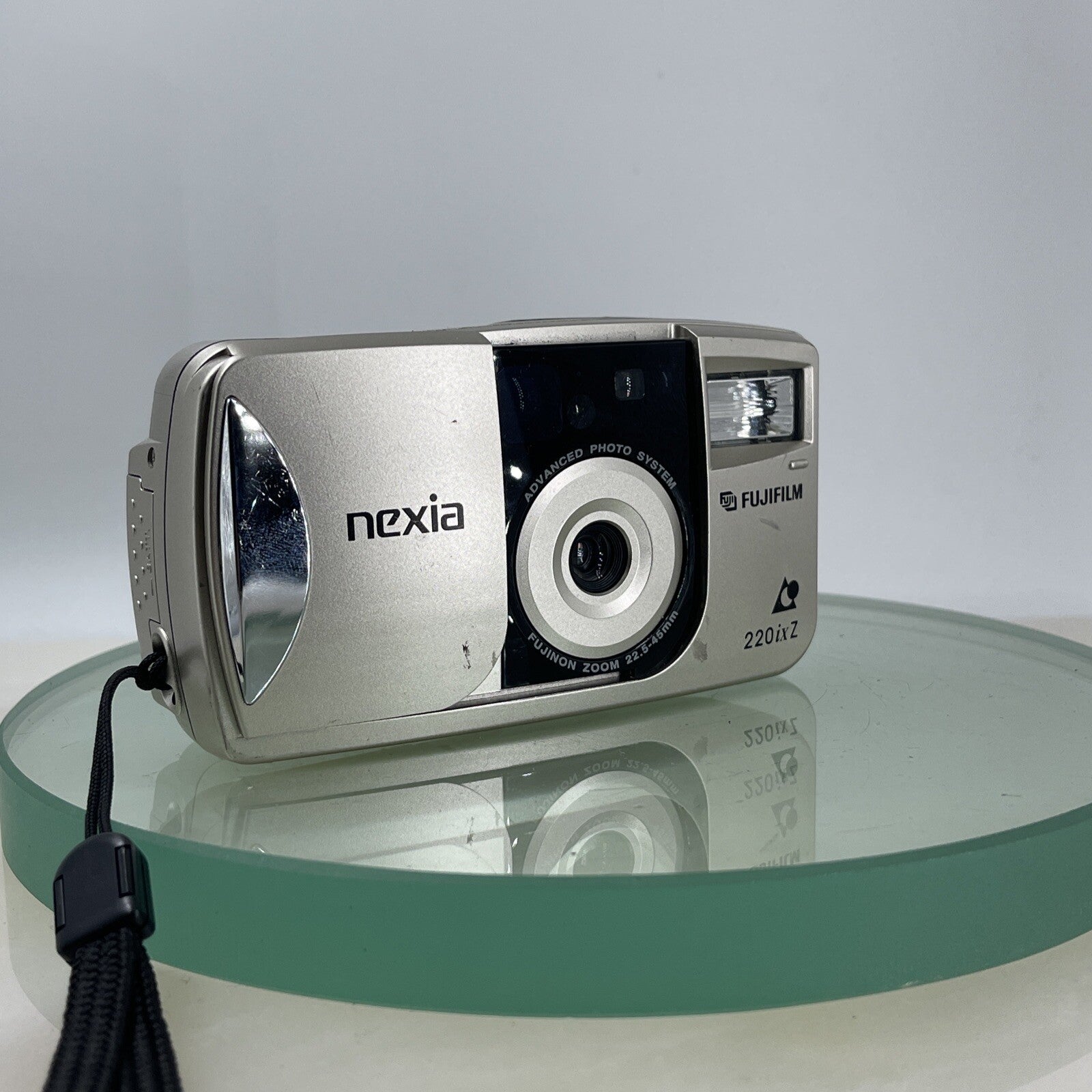 Vintage Fujifilm Nexia 220ix Z APS Film Compact Film Camera Tested #2650