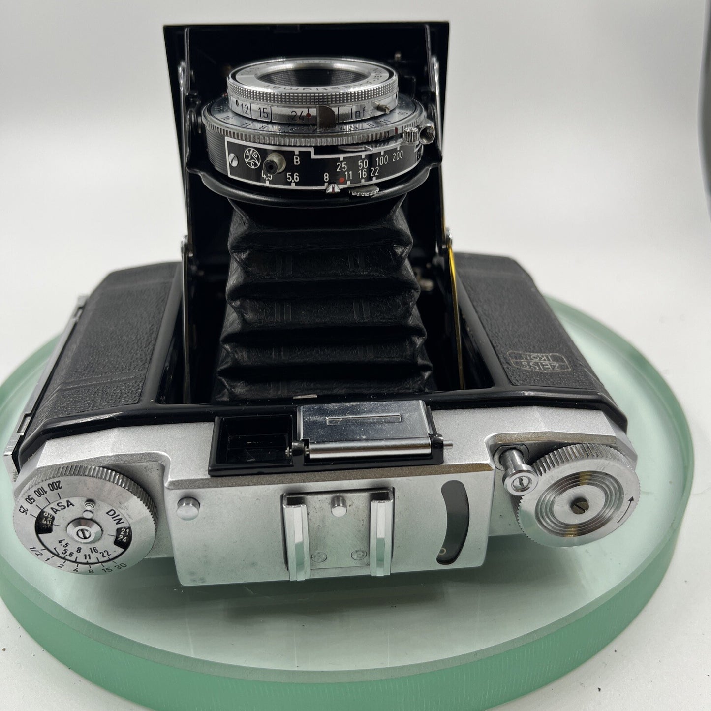 ZEISS IKON NETTAX 513/16 75mm Novar-Anastigmat Folding Camera in Case #4945