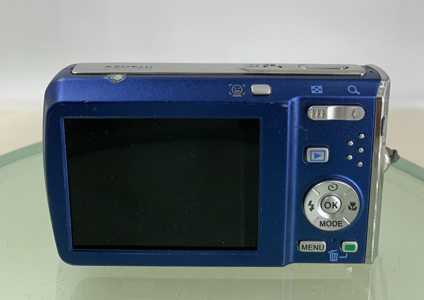 Pentax COMPACT  DIGITAL CAMERA Optio M60 10.0MP BLUE + CHARGER TESTED - 1675