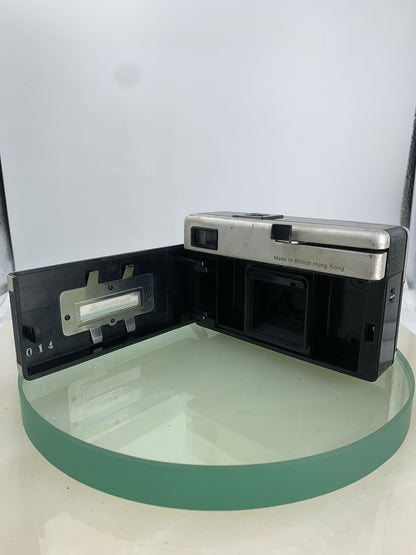 Vintage Rare HALINA 100X INSTANT LOAD FILM CAMERA WHITE & BLACK TESTED - 947
