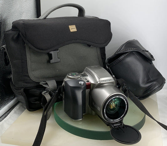 OLYMPUS IS 300 POINT AND SHOOT FILM CAMERA SILVER+BAG 28-110 LENS TESTED - 4160