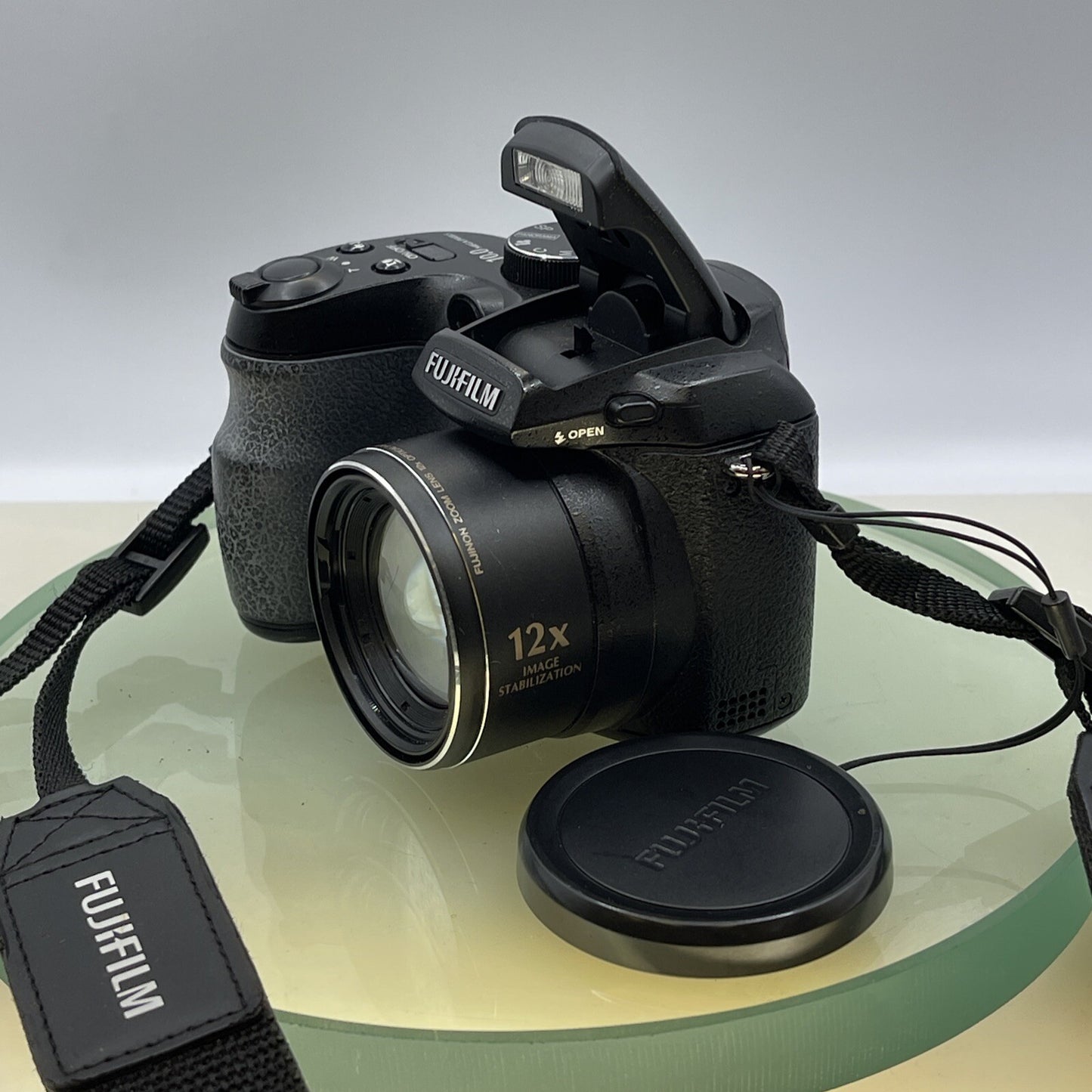 FujiFilm FinePix S1500 10MP 12x Zoom Mini SLR Style Bridge Camera Cased VGC #5463