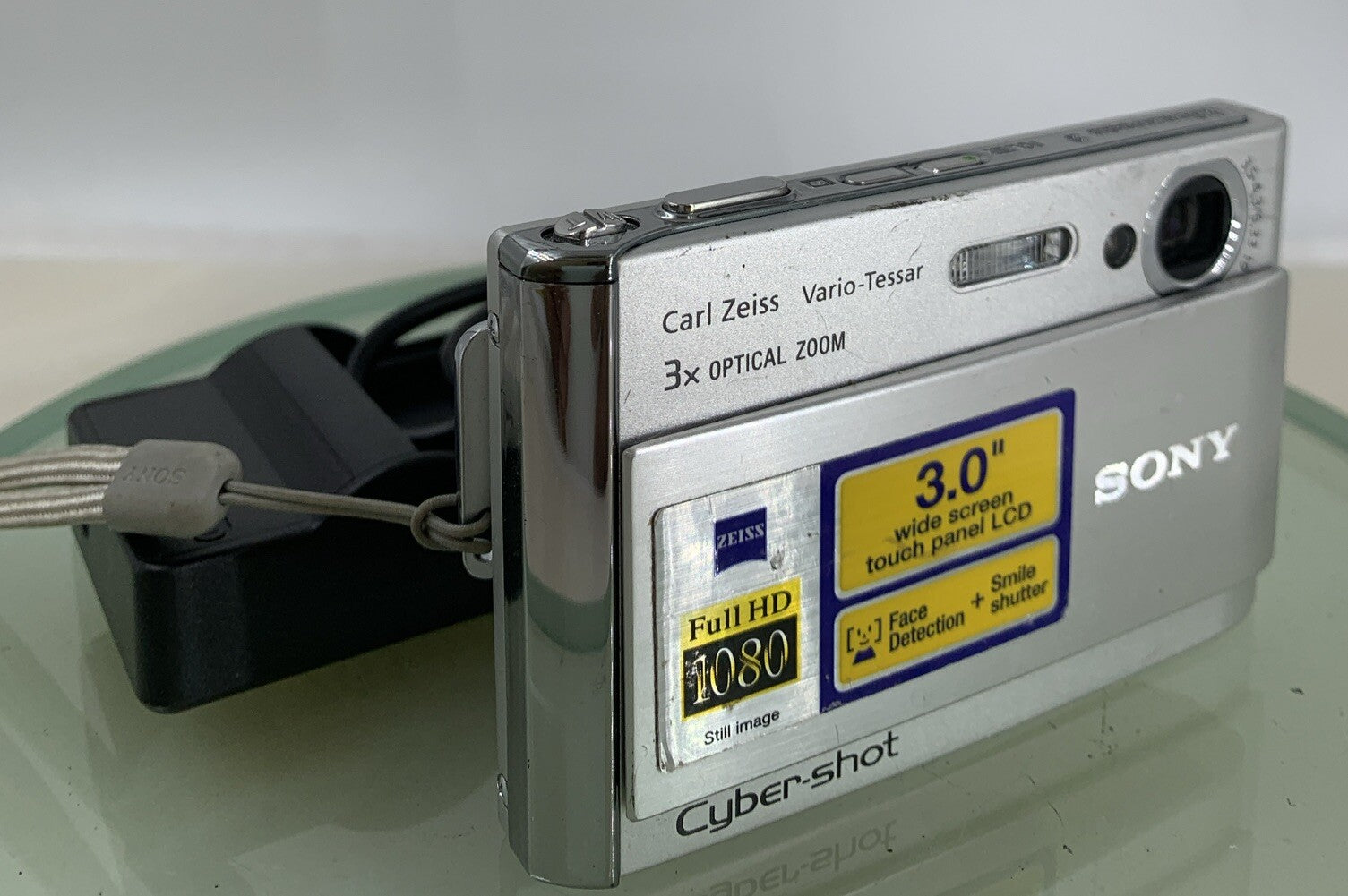 SONY DSC-T70 8.1 MP CyberShot Digital Camera SILVER+CHARGER+WIRE TESTED - 7610