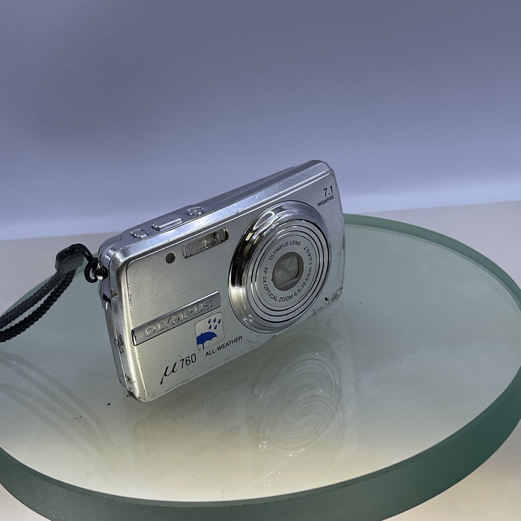 Digital Camera Olympus u760 All Weather poor condition Nobattery Nocharger1