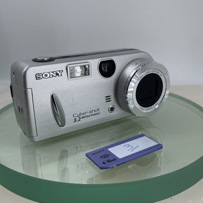 Sony Cyber-shot DSC-P52 3.2MP Digital Camera - Silver 16MB Memory Card #6770