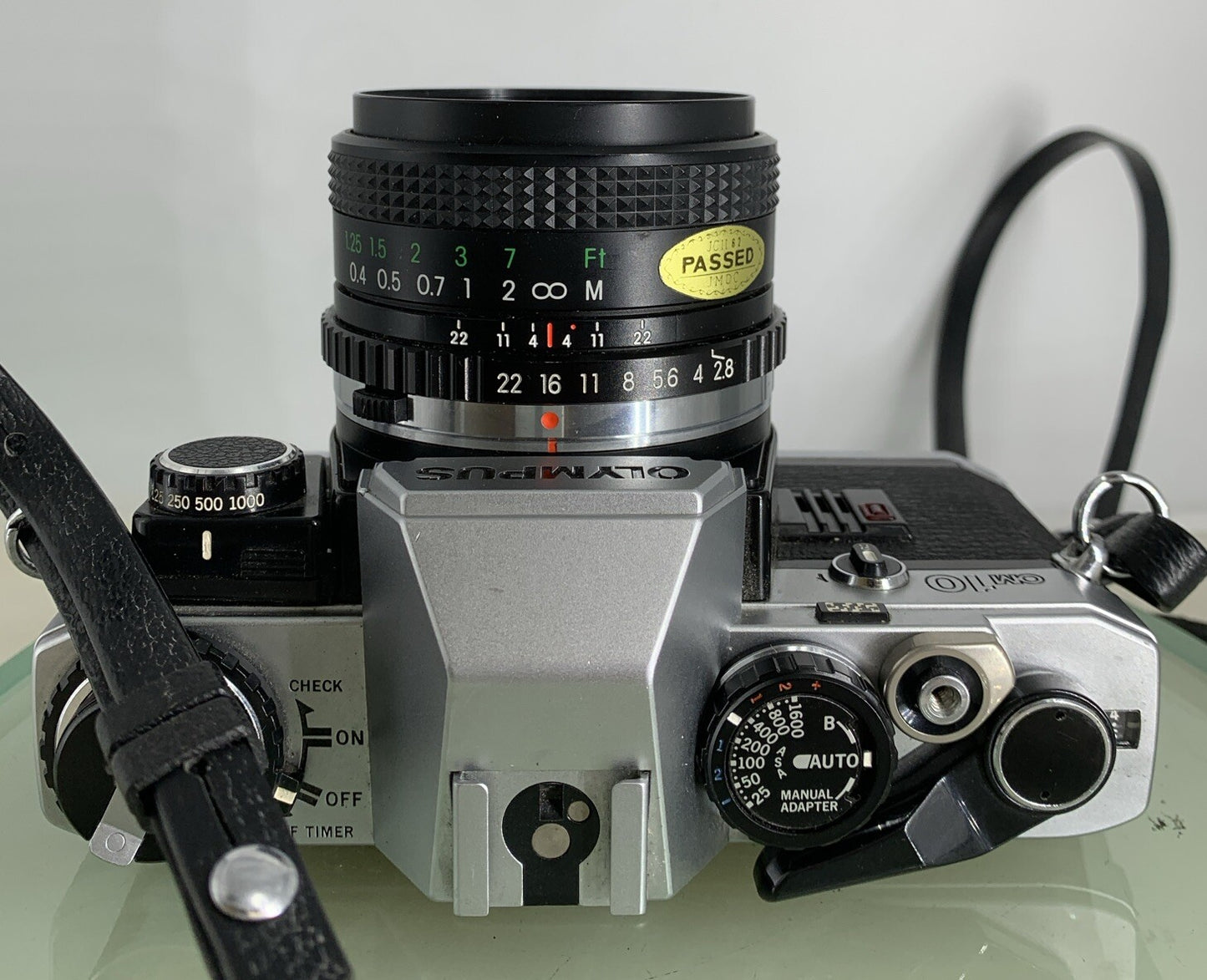 Olympus OM10 35mm SLR Film Camera + Vivitar 24mm 1:2.8 MC  Lens/ WORKING #2127