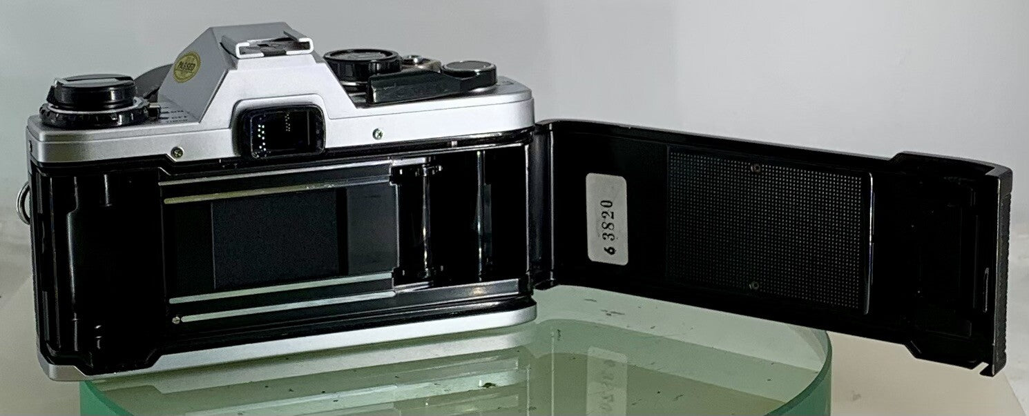 *SERVICED*Olympus OM10 35mm Film SLR Manual Camera+ OM 135 F3.5 Zuiko Lens+FLASH9