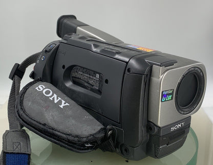 Sony CCD-TRV48E Camcorder Video Camera Recorder  GREY WITH BAG - TESTED - 2294