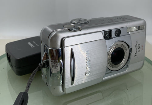 Canon Digital Camera PowerShot S50 5.0MP SILVER WITH CHARGER TESTED - 1710