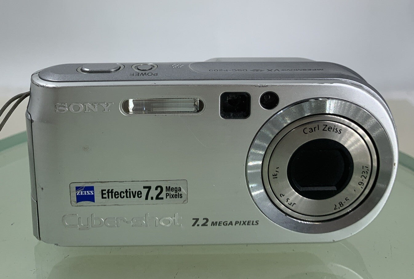 Sony Cyber-Shot DSC-P200 7.2MP DIGITALCAMERA + CHARGER + WIRE + BOX TESTED - 3401