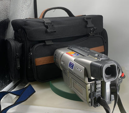 Sony CCD-TRV48E Camcorder Video Camera Recorder  GREY WITH BAG - TESTED - 2290