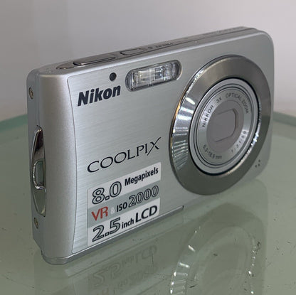 Nikon Coolpix S210 8MP Digital Camera+1GB SD CARD +CHARGER - TESTED - 1474