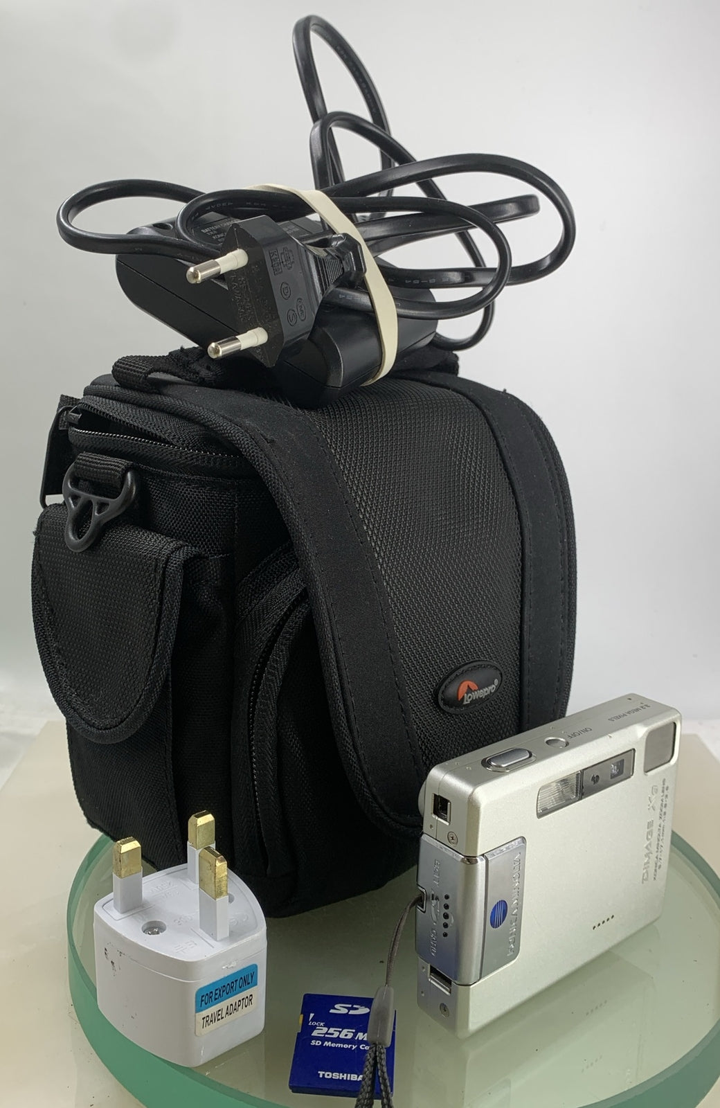 KONIKA MINOLTA DIMAGE XG Camera Silver + BAG+256MB CARD+CHARGER Tested - 6200