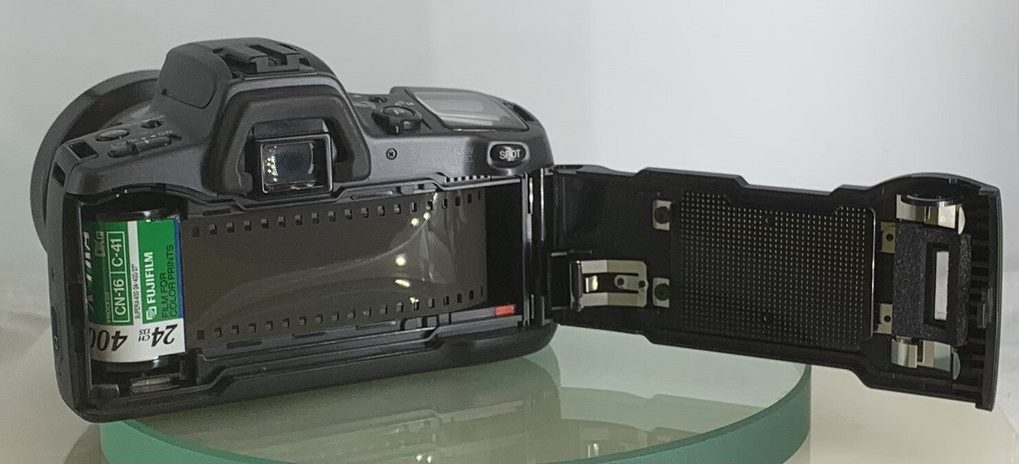 Minolta Dynax 500si Super 35mm SLR camera With AF 28-80mm Lens + Tested - 2217