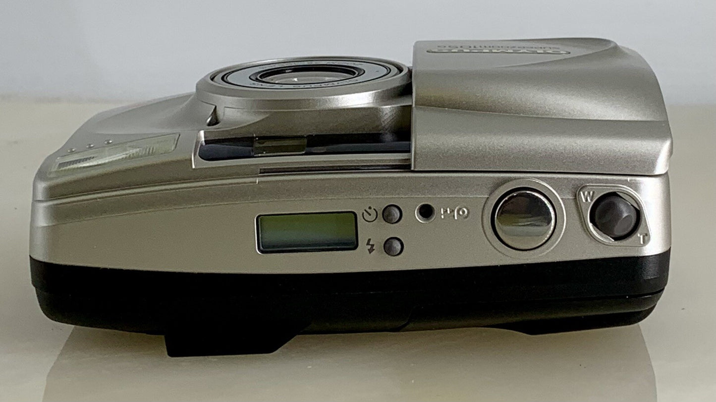 Olympus Superzoom 105G 35mm Film Point & Shoot Camera + SILVER + TESTED - 626