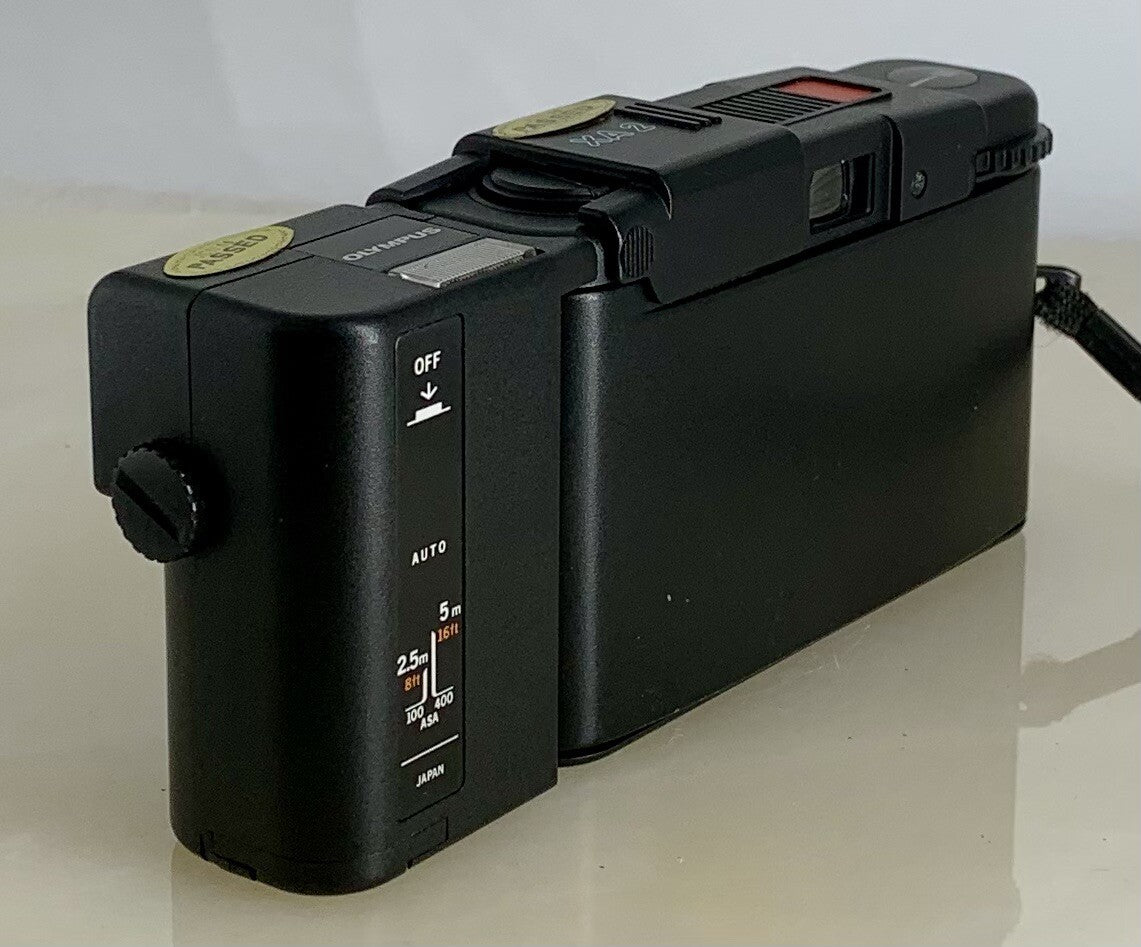 OLYMPUS XA2 Compact Camera 35mm Flash A11 D.ZUIKO 35mm f3.5 TESTED , mju 755