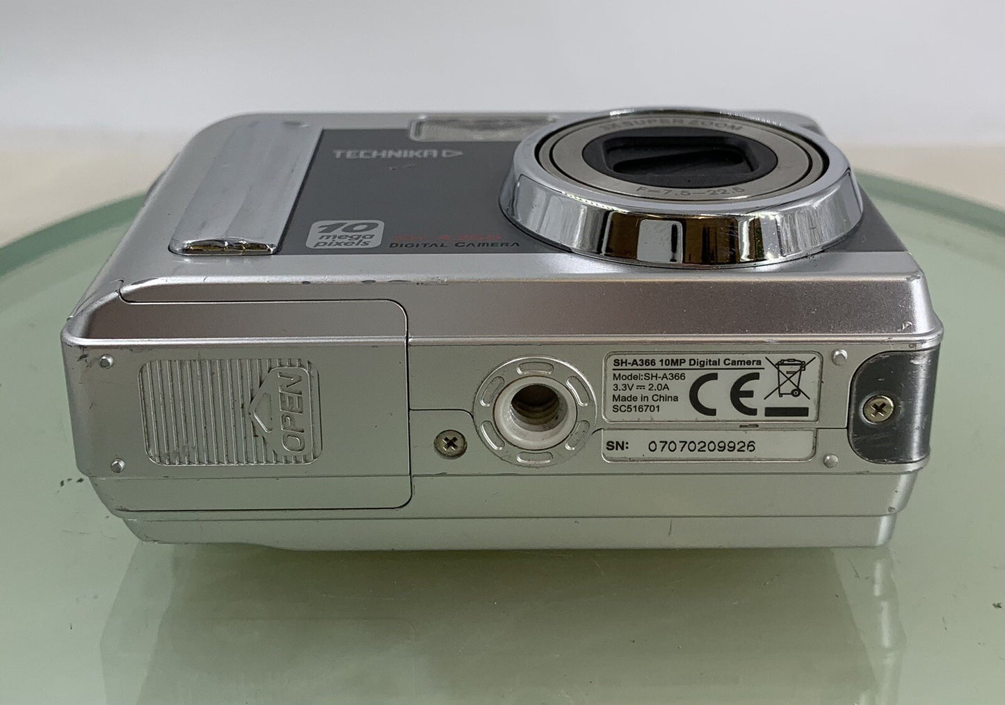 Technika SH-A 366 COMPACT Digital Camera SILVER-LCD BROKEN-NO CARD-TESTED- 8676