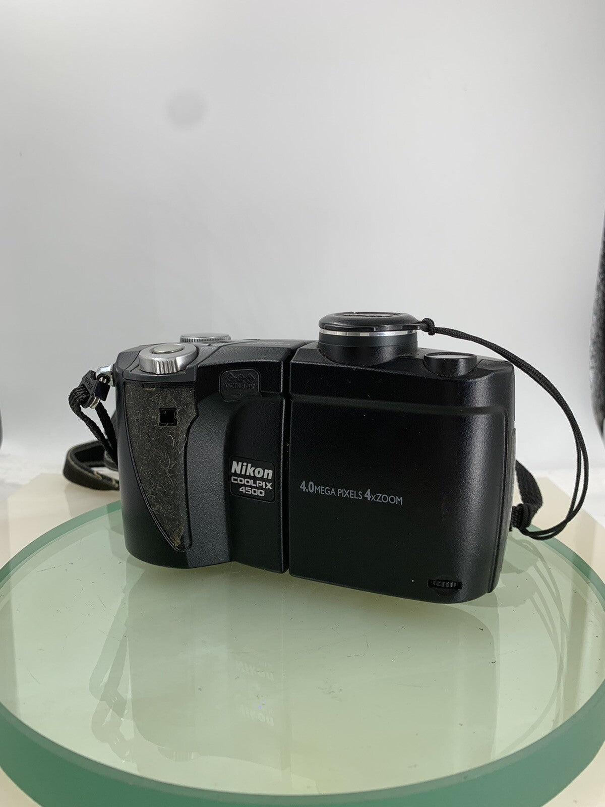 Nikon DigitalCamera Coolpix 4500 4.0MP BLACK 128MB CARD NO CHARGER TESTED - 6940