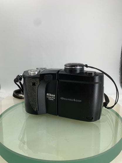Nikon DigitalCamera Coolpix 4500 4.0MP BLACK 128MB CARD NO CHARGER TESTED - 6940