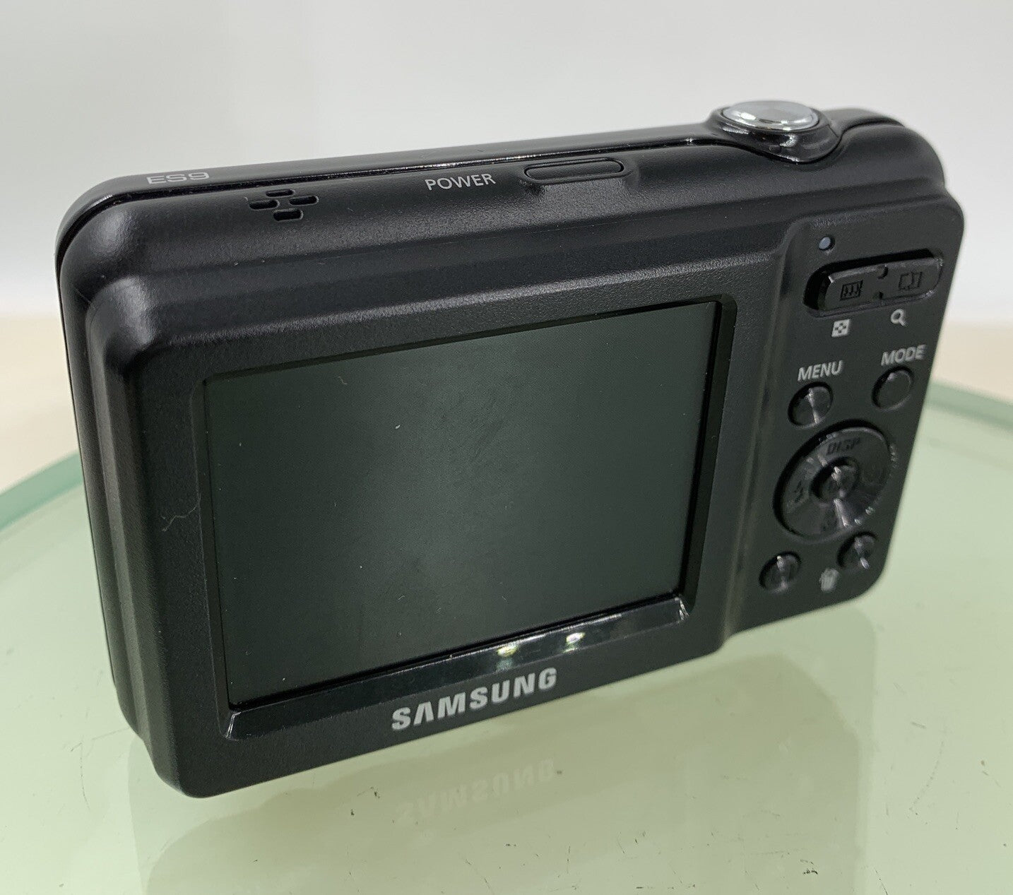 Samsung COMPACT DIGITAL CAMERA ES9 12.2MP BLACK WITH COVER - TESTED - 9854